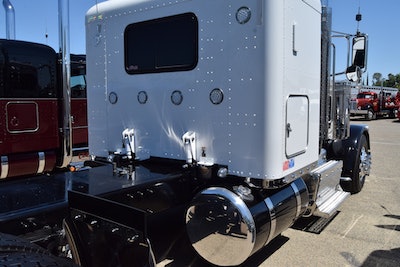 Rear cab view of Tony Gonzalez 2015 389 and its 44-inch sleeper